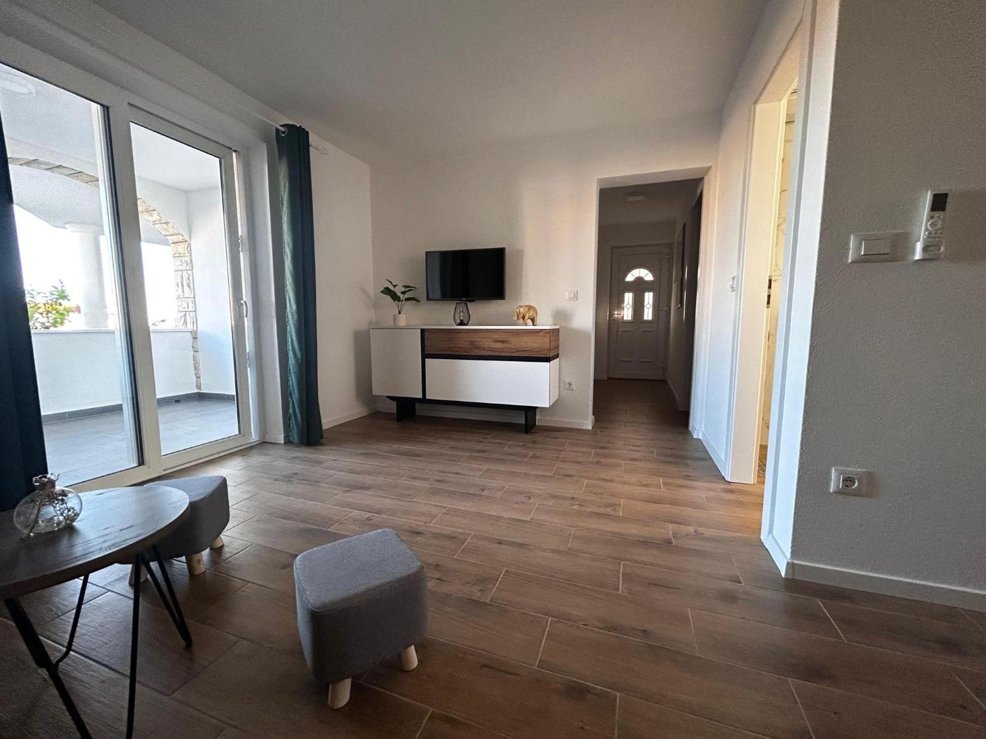 Apartments Kafadar, Okrug Gornji Trogir Bilik gambar